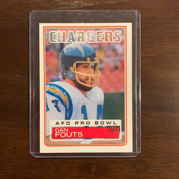 Dan Fouts 1983 Topps Base Card #374 - Picture 1 of 2